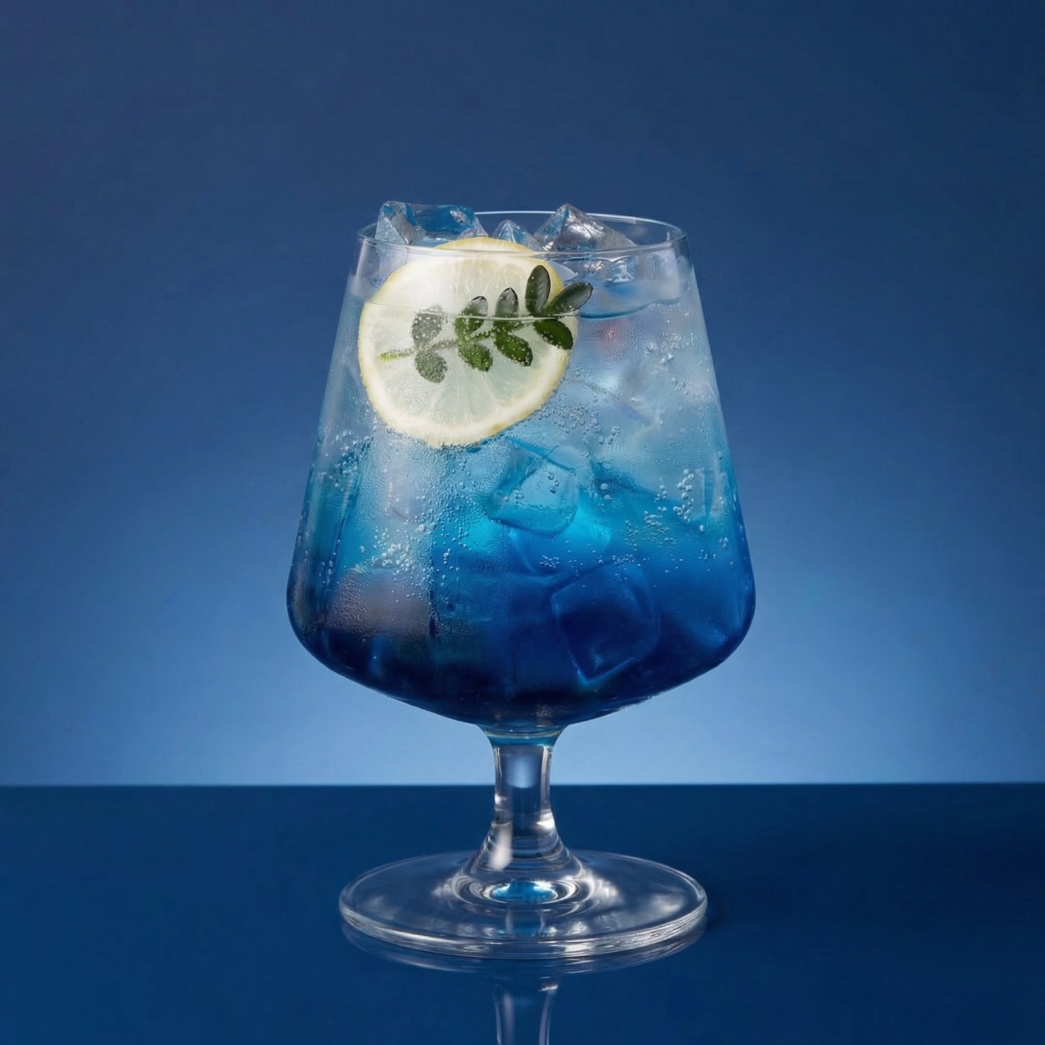 420ml Blue Gradient Stemmed Glass Cup